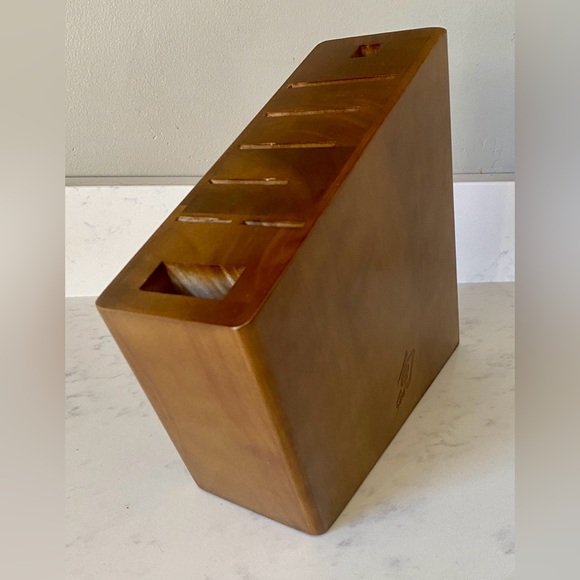 Shun Modern Slim Asymmetrical Walnut 8 Slot Wooden Kitchen Chef Knife Block Only - Picture 2 of 14